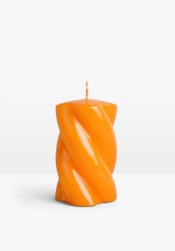 Anna & Nina Blunt Twisted Short Candle