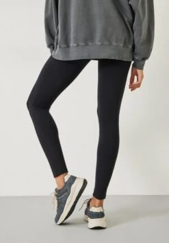 Essential Leggings 18 Essential Leggings -Women Clothing Sale 006528 2809 03