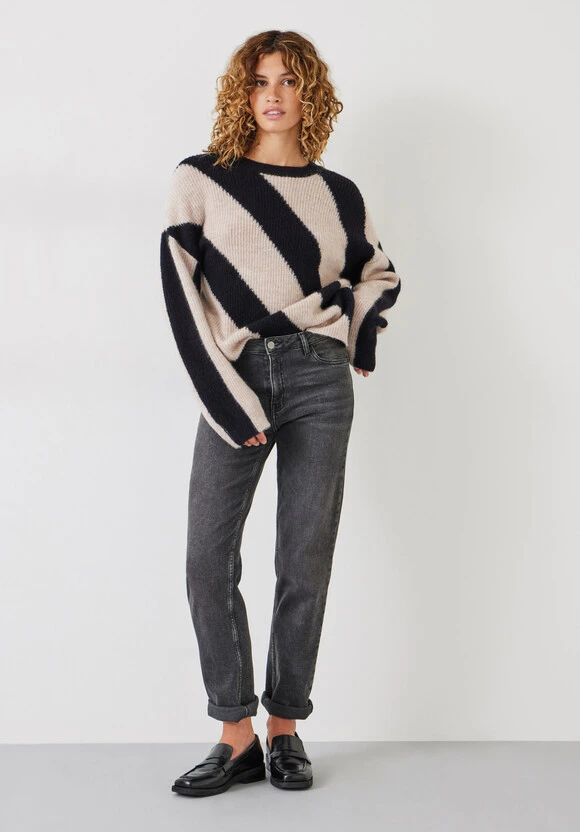 Georgie Diagonal Stripe Wool Blend Jumper 4 Georgie Diagonal Stripe Wool Blend Jumper - Image 2