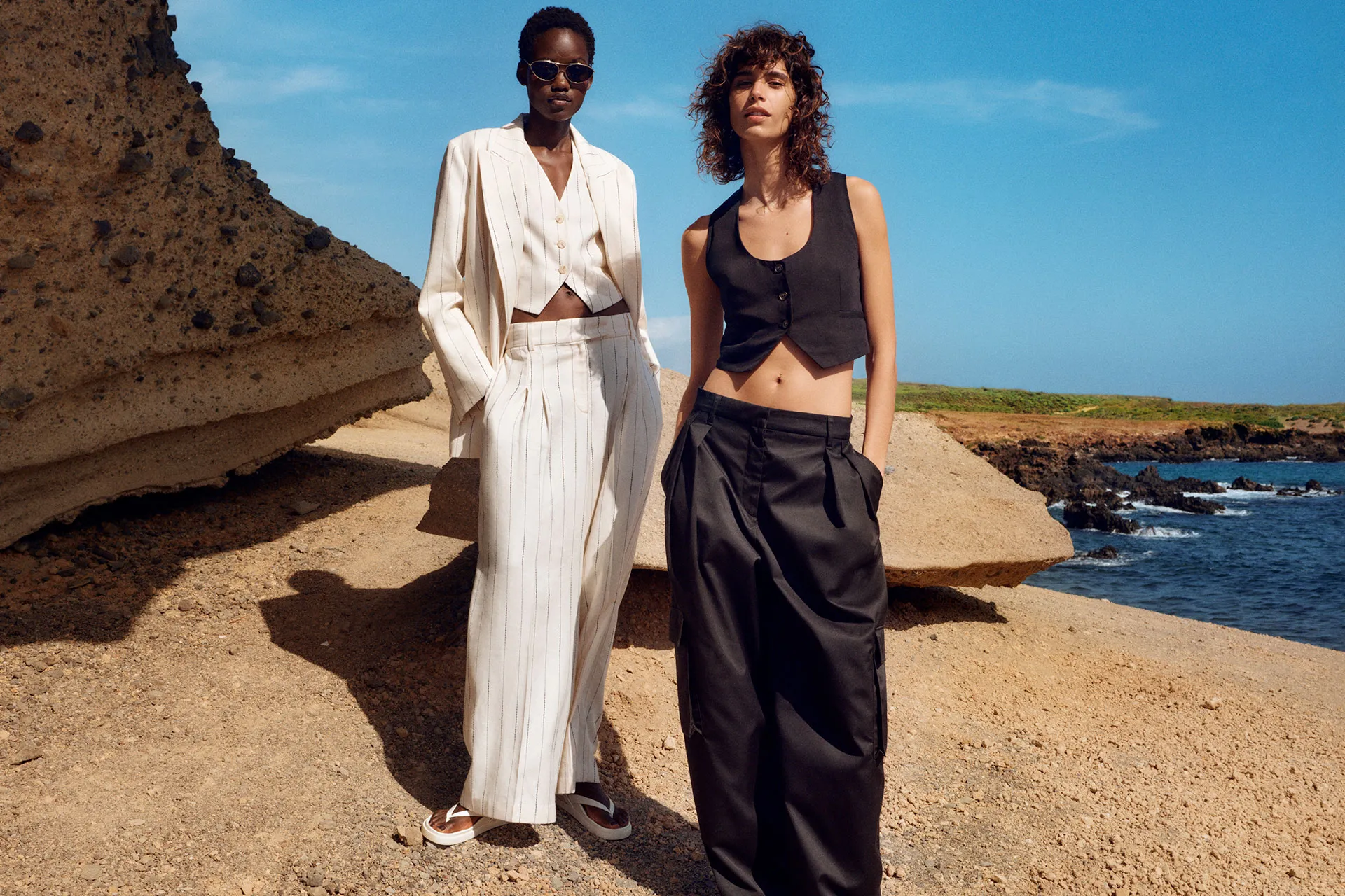 Women Clothing Sale -Women Clothing Sale HM Isla Hennes 070323 1017 Innovation A4 PR Landscape Image 300ppi 4 L